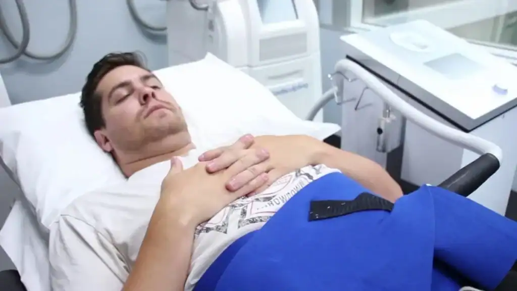 Transforming Bodies: Celebrity Success Stories and the Truth Behind Body Contouring 2 Image of male having body contouring Stanford-le-Hope treatment